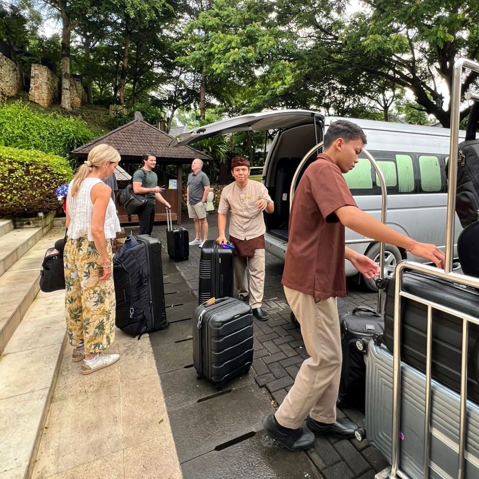 Bali Luggage Transfer & Storage Service