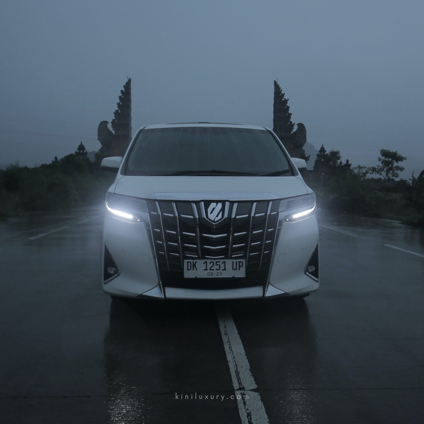 Toyota Alphard Facelift — 1