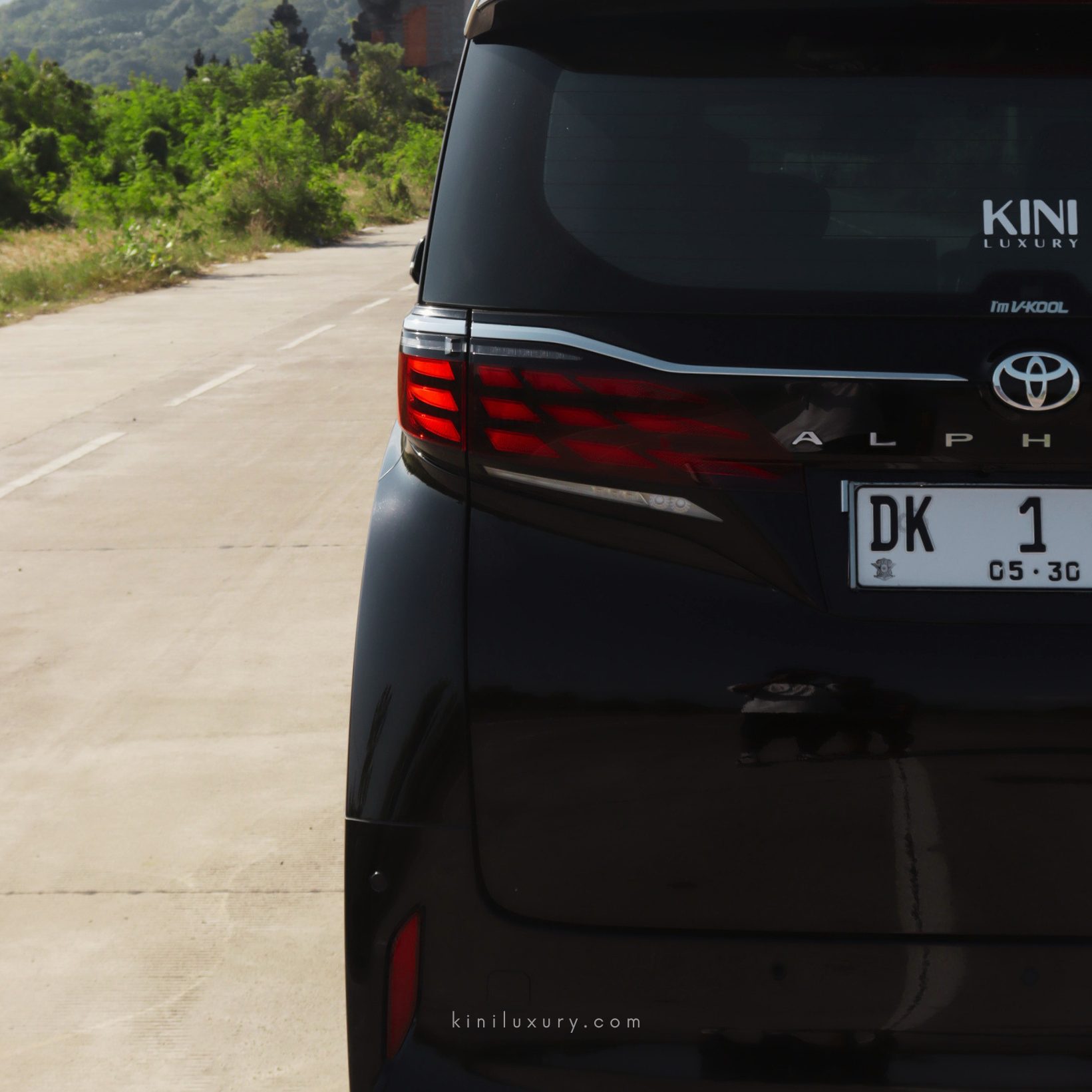 Toyota Alphard Hybrid — 5