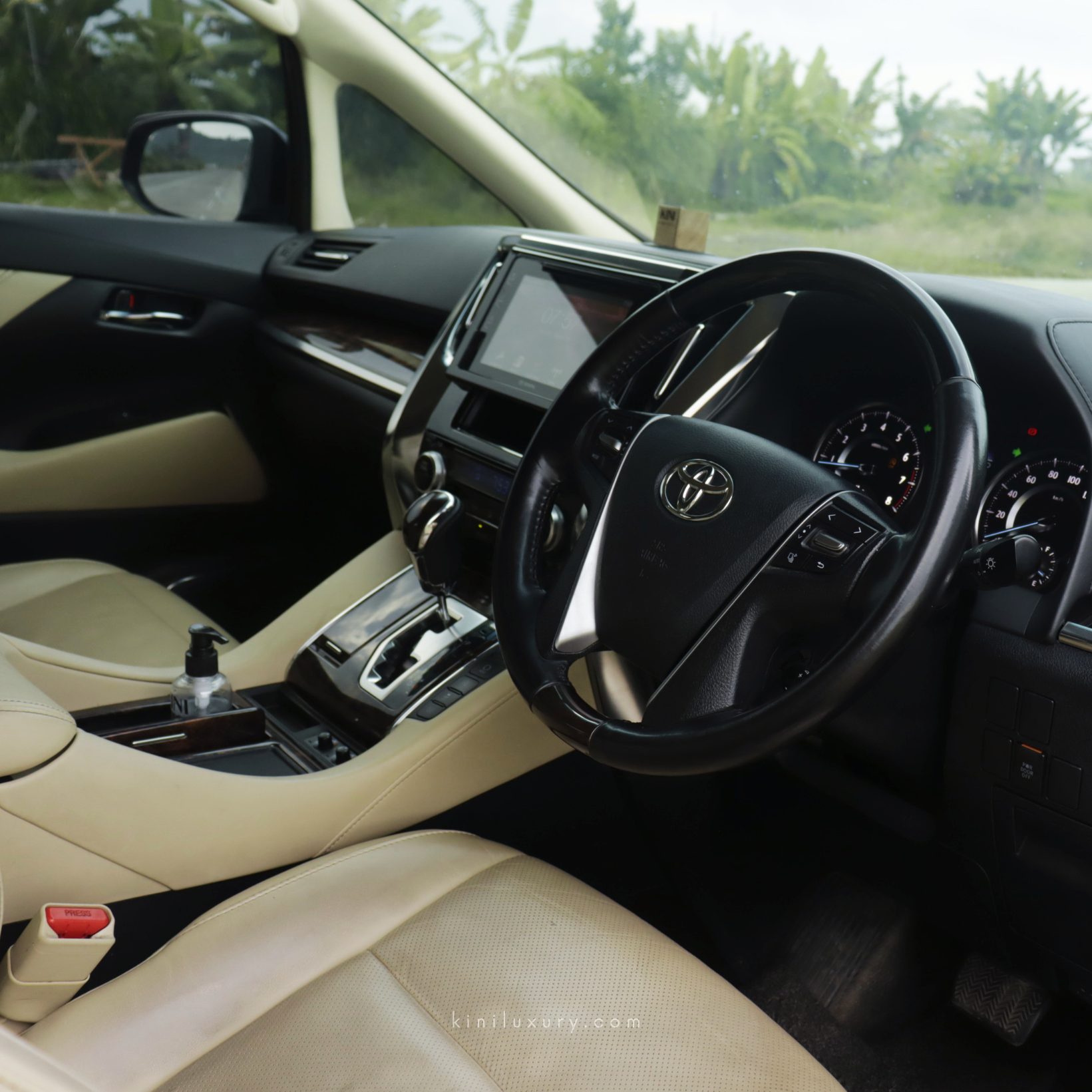Toyota Alphard Facelift — 7