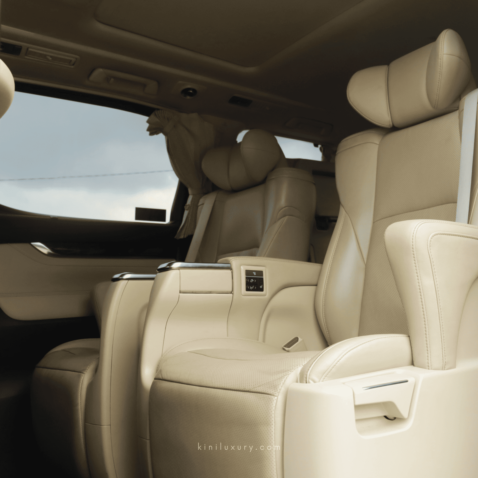 Toyota Alphard Facelift — 12